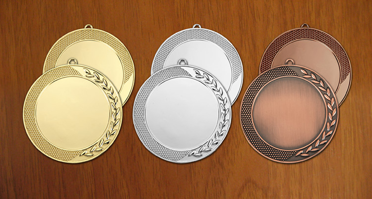  puchary statuetki medale